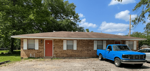 Floor plan for 2 beds, 2 baths, 750 sqft